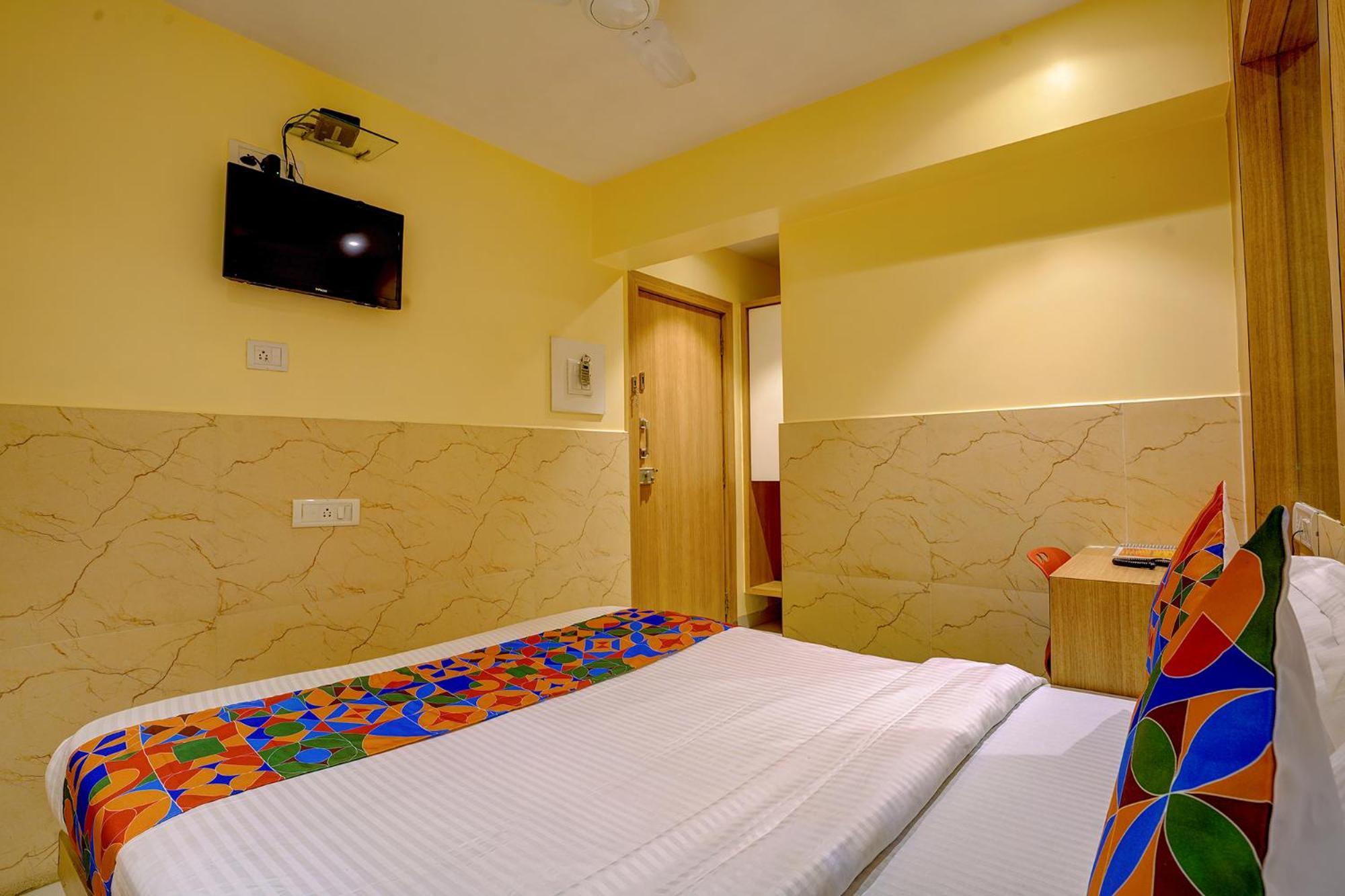 Fabhotel Starwood Residency - Behind Bmw Car Showroom Navi Mumbai Bagian luar foto